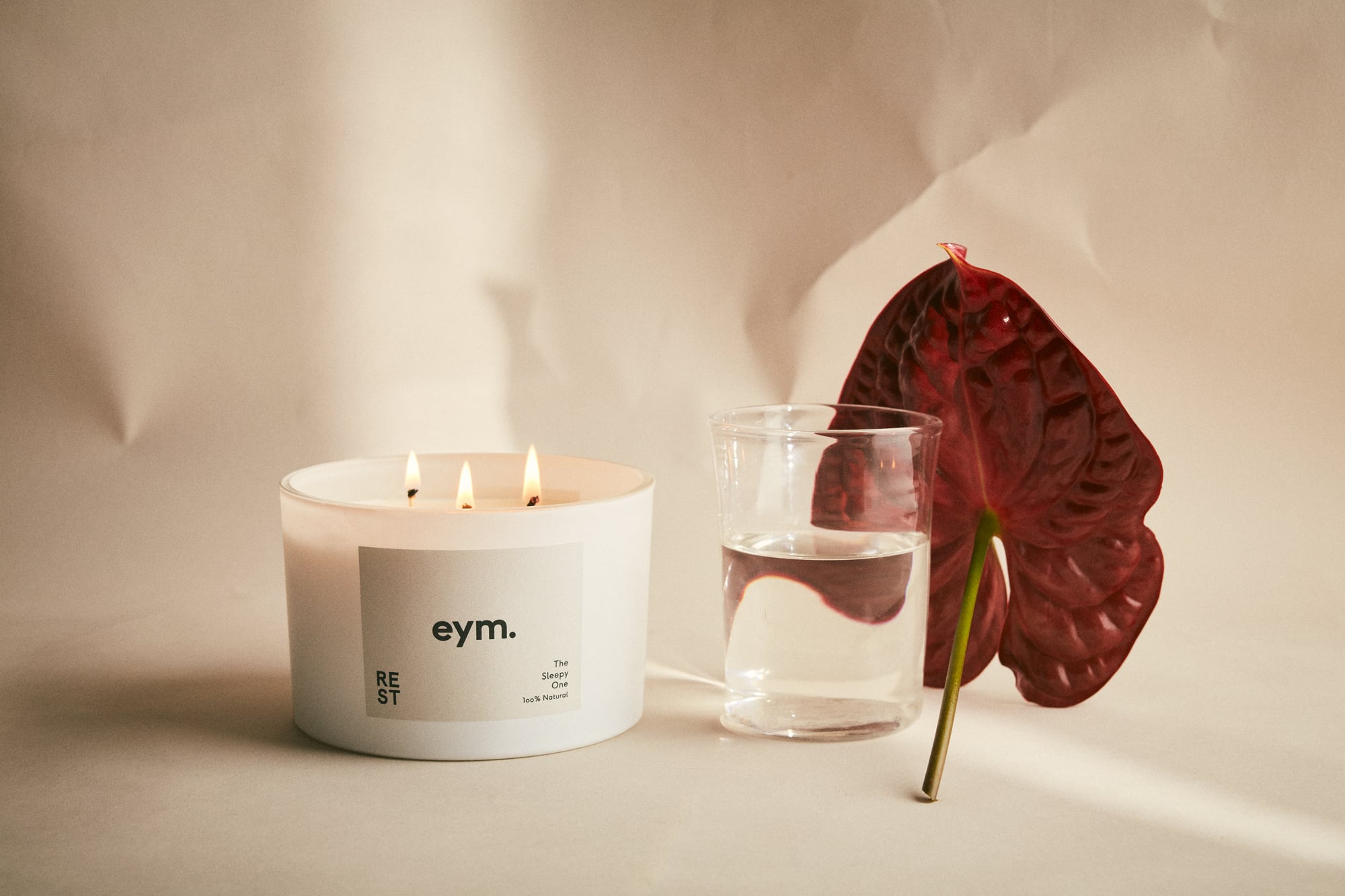 Eym Naturals 100% natural refillable candle in handblown glass — essential oil fragrance from the Wye Valley, made in the UK | Sostter