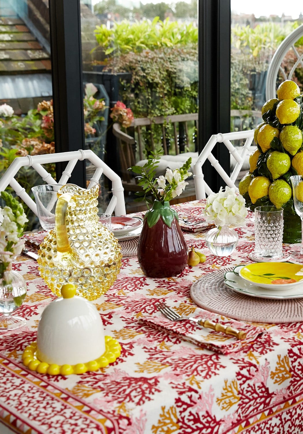 Garden Furniture & Decor