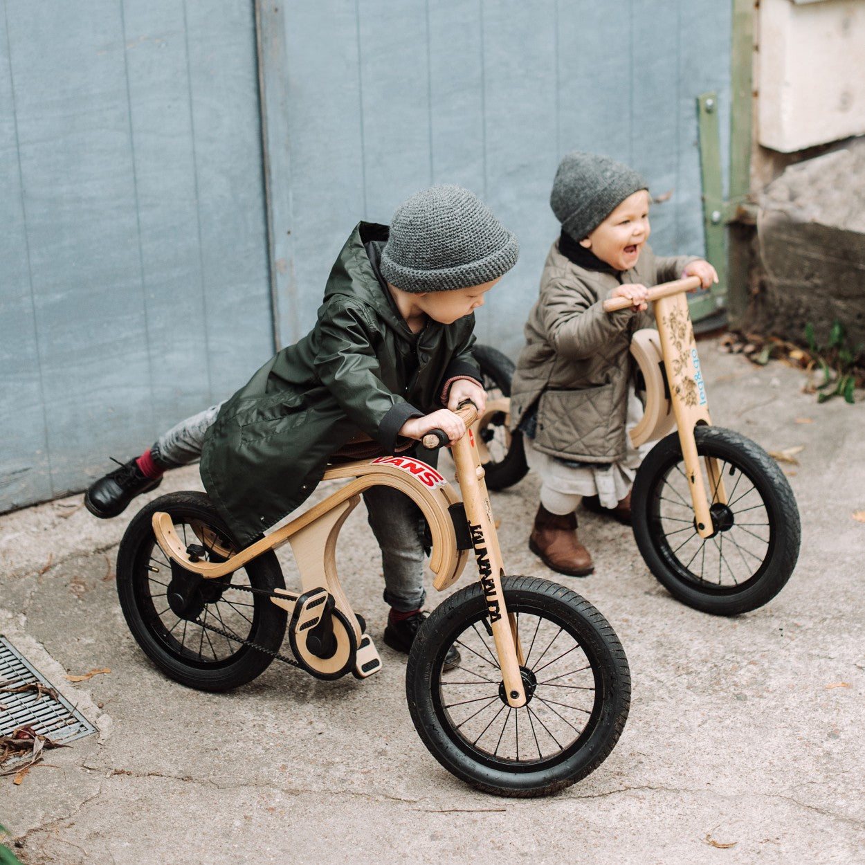 Charity and giving brands at Sostter – independent brands that give back worldwide