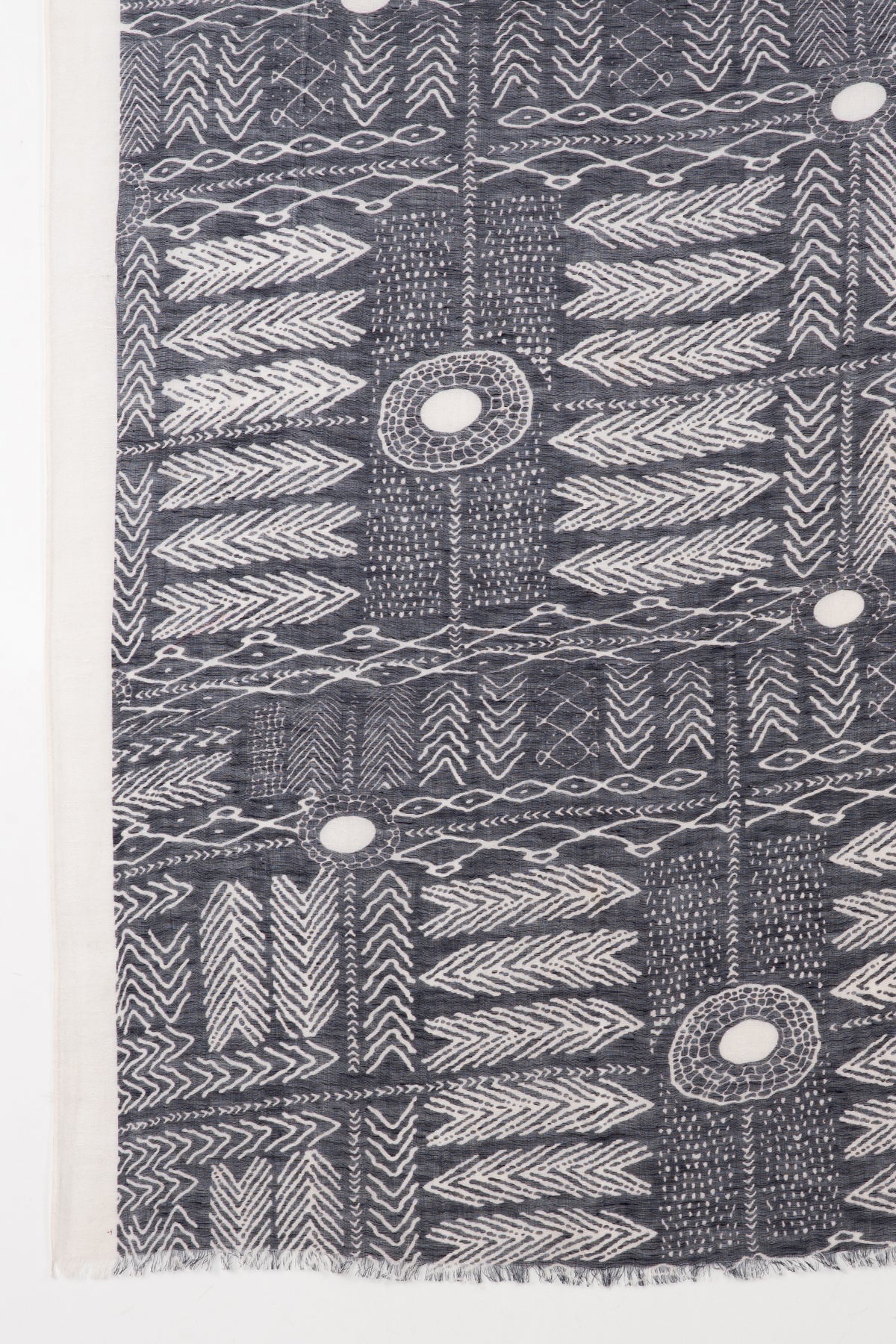 Tribal Print Linen Cotton Scarf in Black