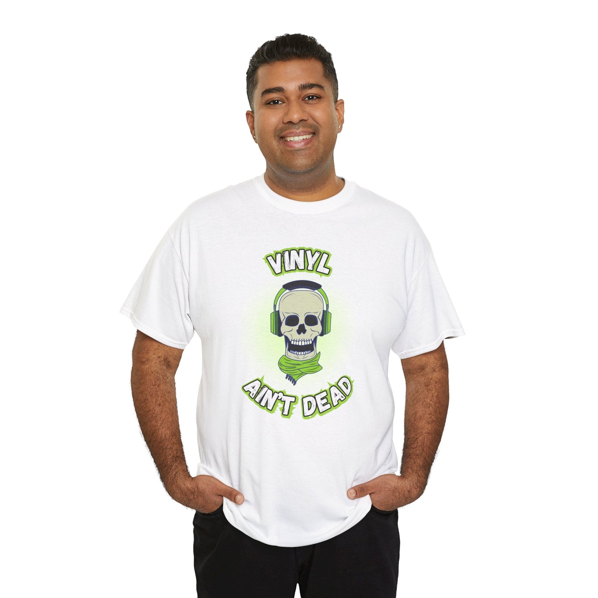 Vinyl Ain't Dead Headphones Men's T-Shirt
