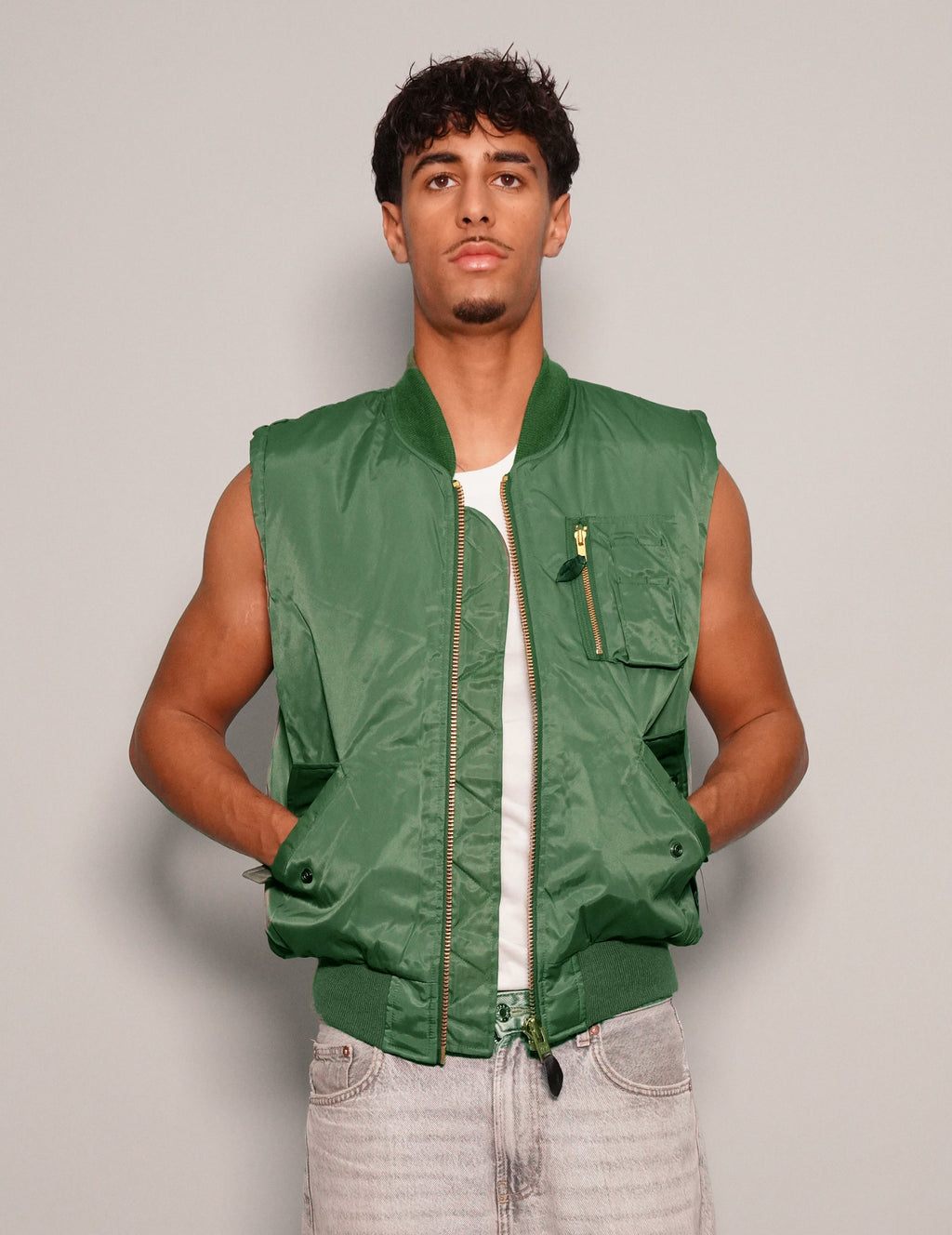 Saint Bomber Gilet in Green