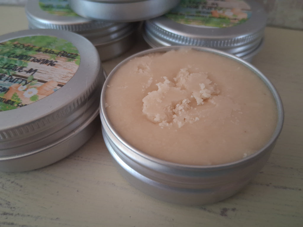 Styling Hair Putty for Conditioning and Frizz Control