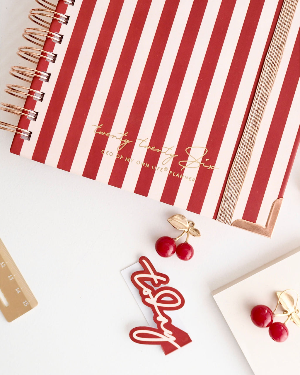 2026 Weekly Life Planner Rouge