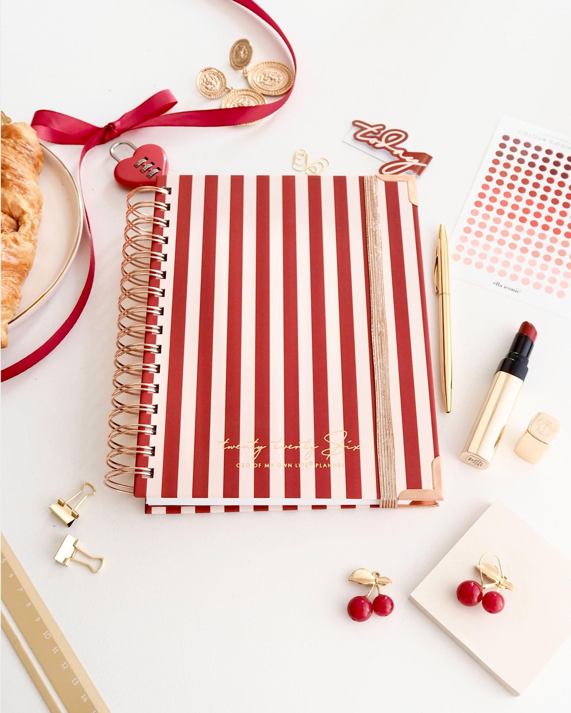 2026 Weekly Life Planner Rouge