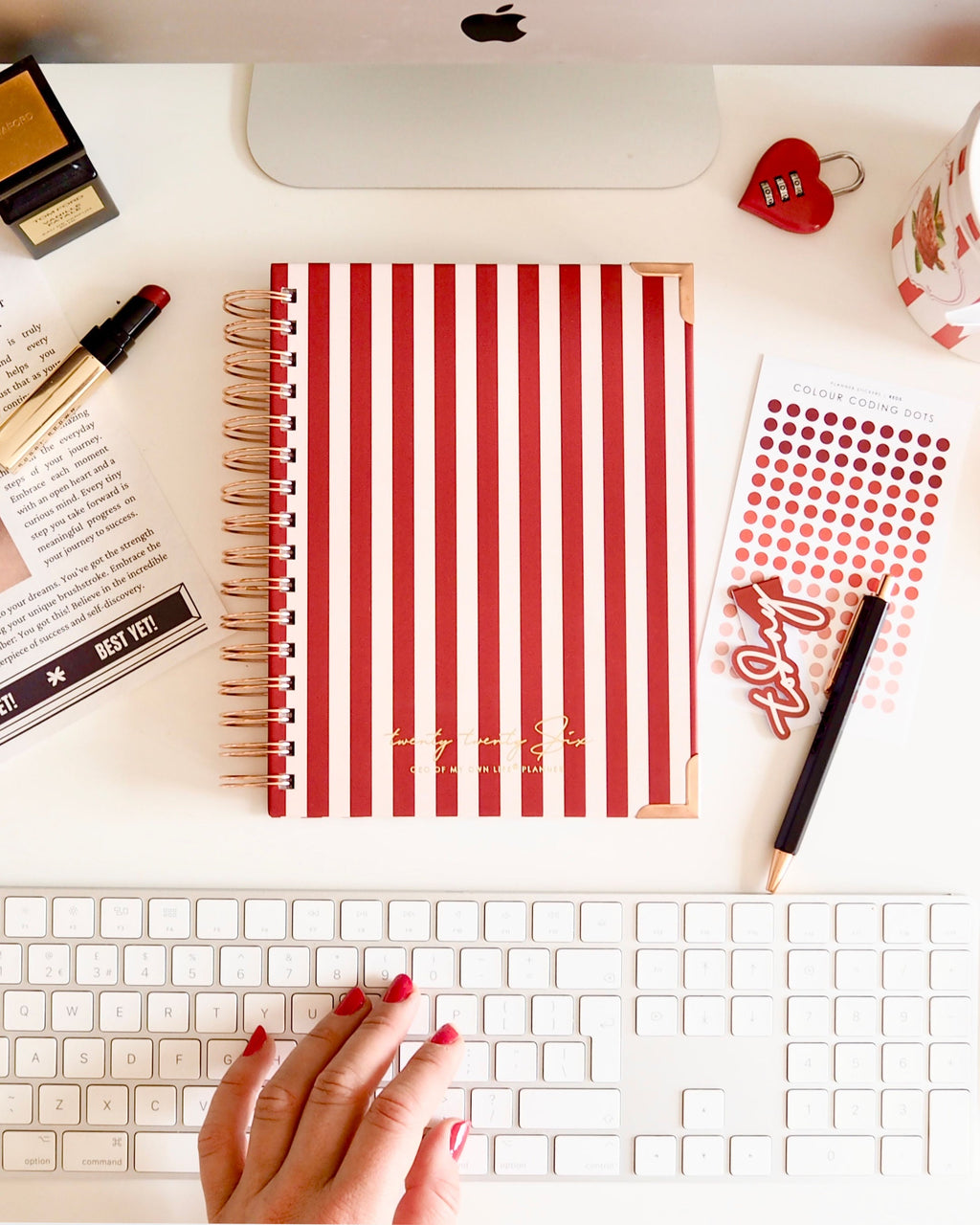 2026 Weekly Life Planner Rouge