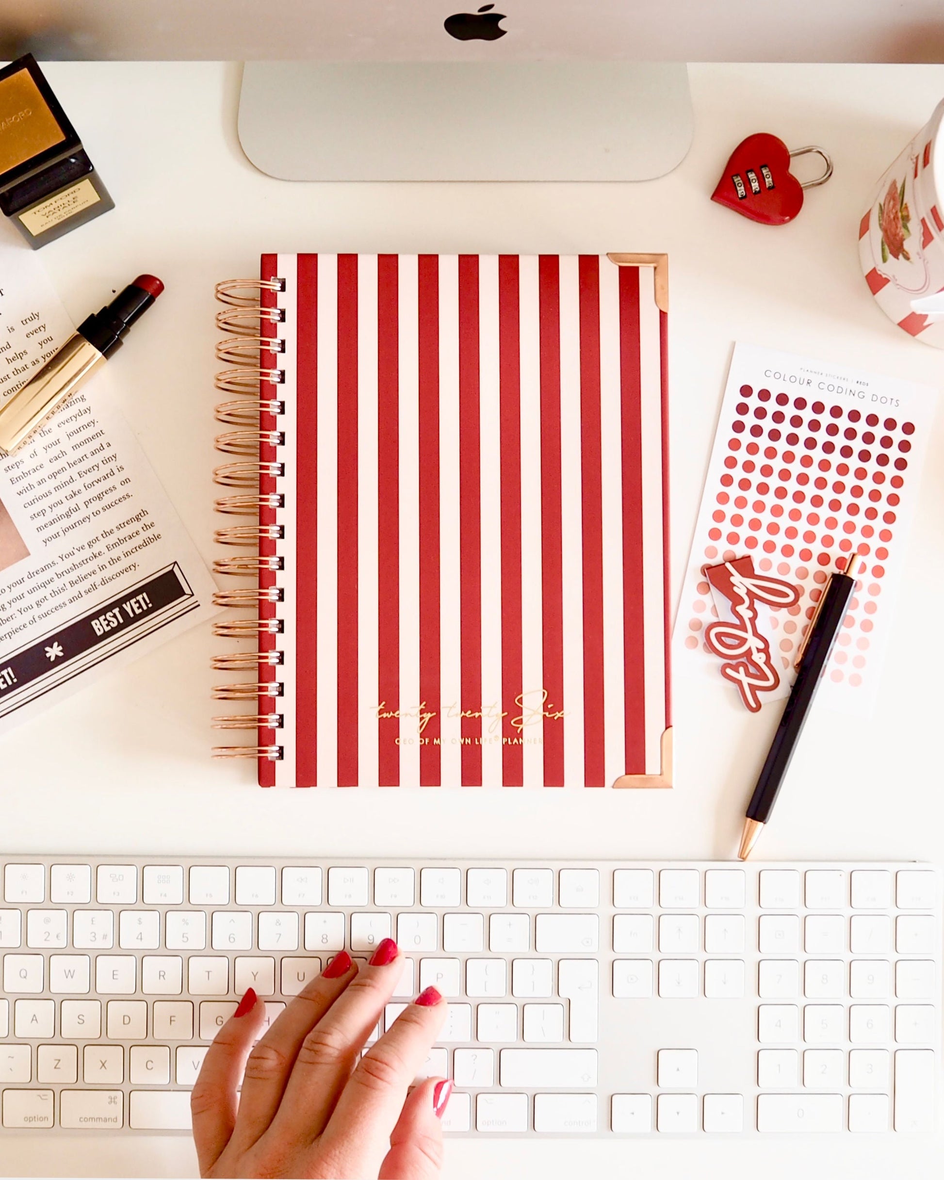 2026 Weekly Life Planner Rouge