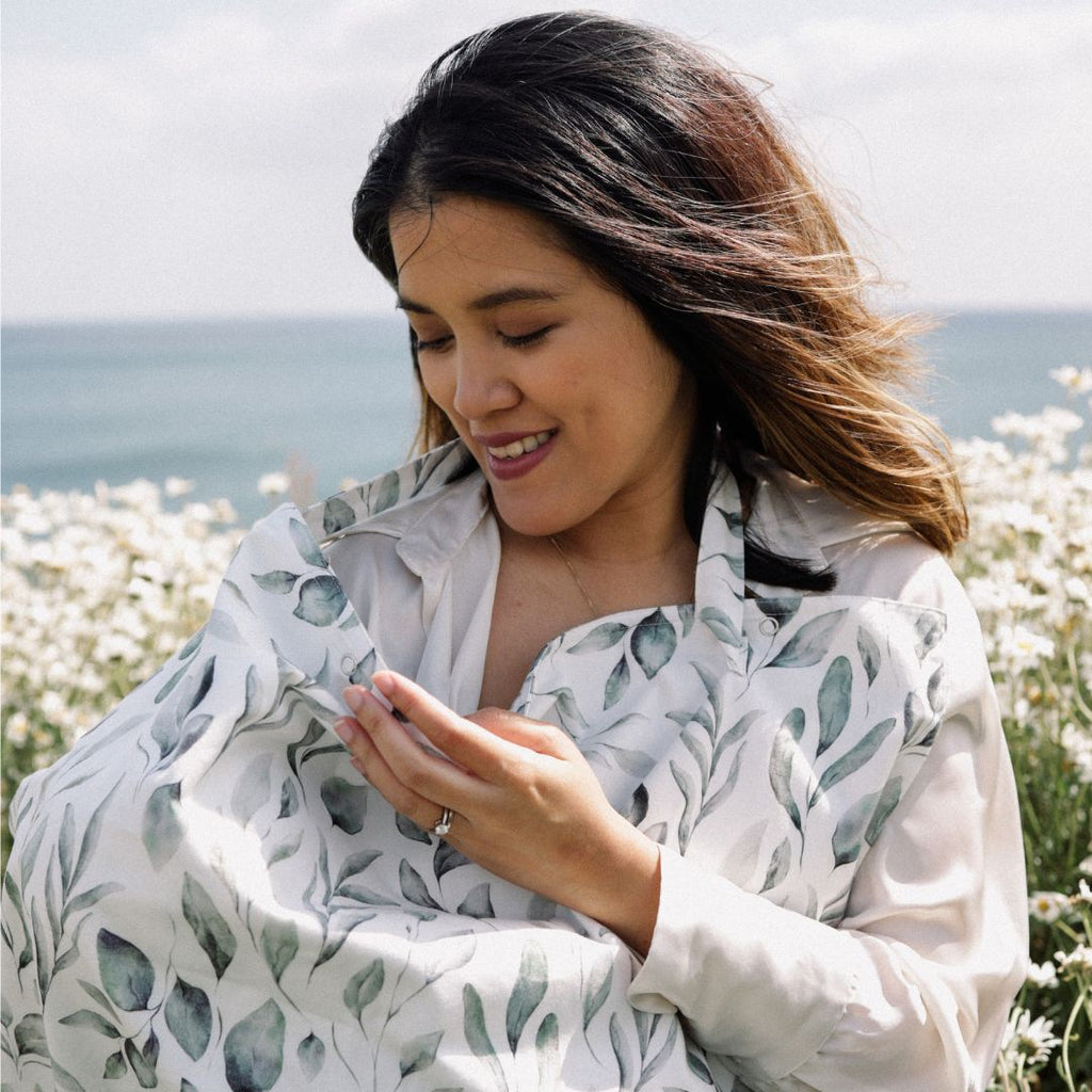 Nursing Privacy Cover in Waterleaves