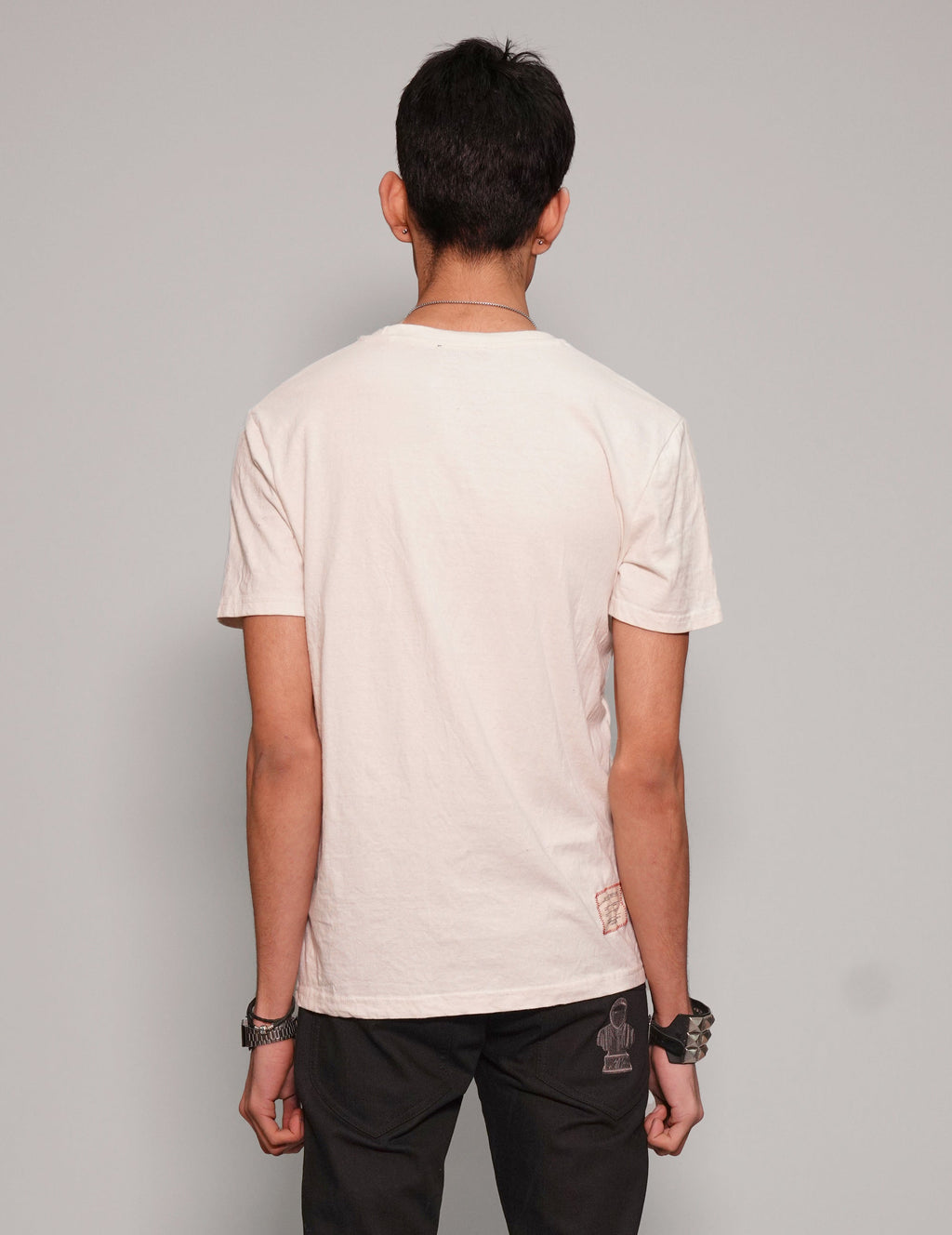 Love Your Idols T-Shirt in Ecru