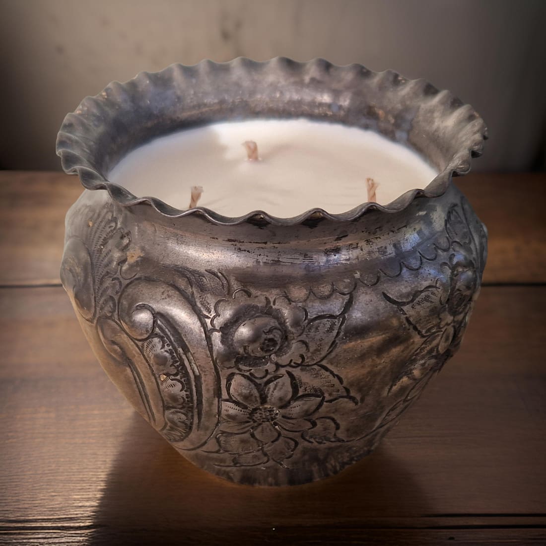 Amber and Rock Salt Three Wick Candle in Vintage Tin