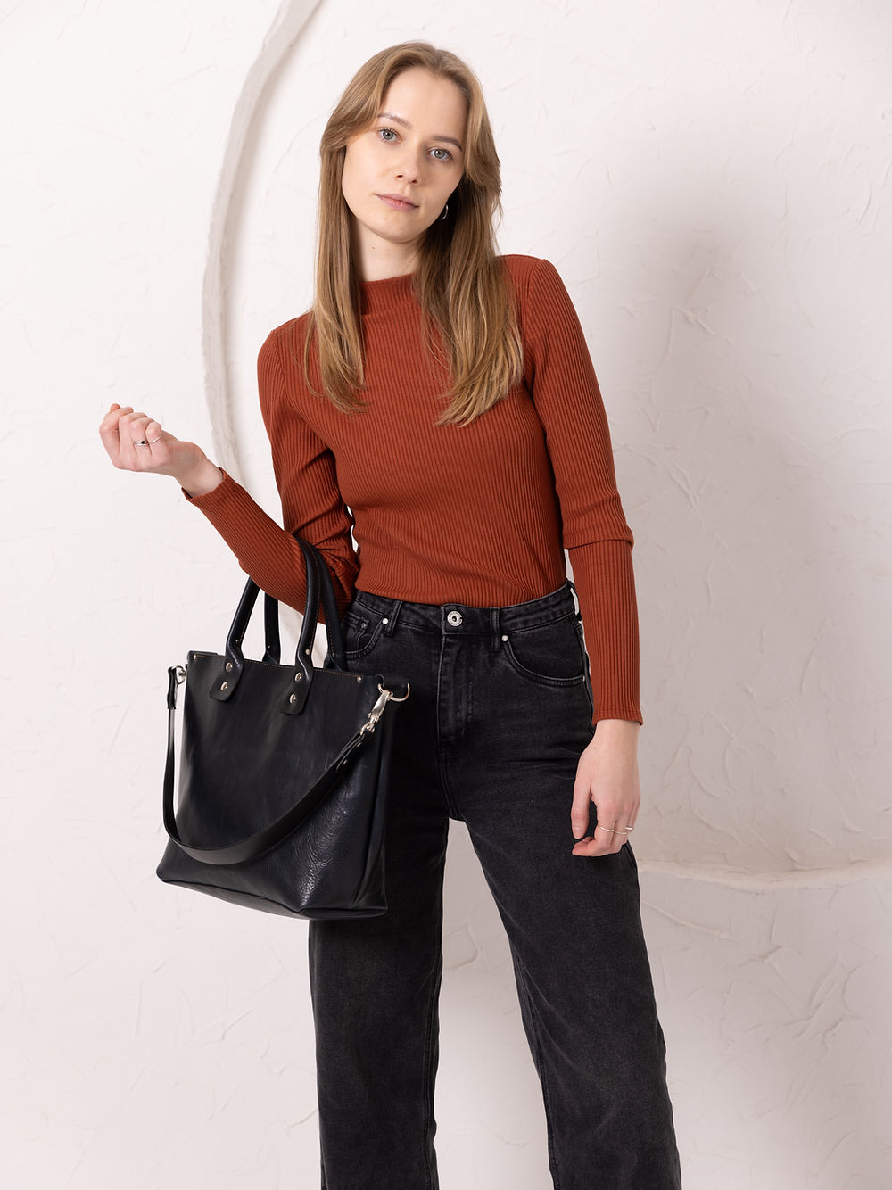 MIGLE Leather Tote Bag – Timeless Elegance & Practical Design by TOKS VISOKS at www.brixbailey.com
