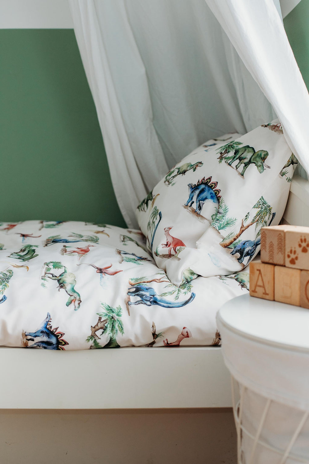 Dinosaur Bedding Set for Kids with Watercolour Design
