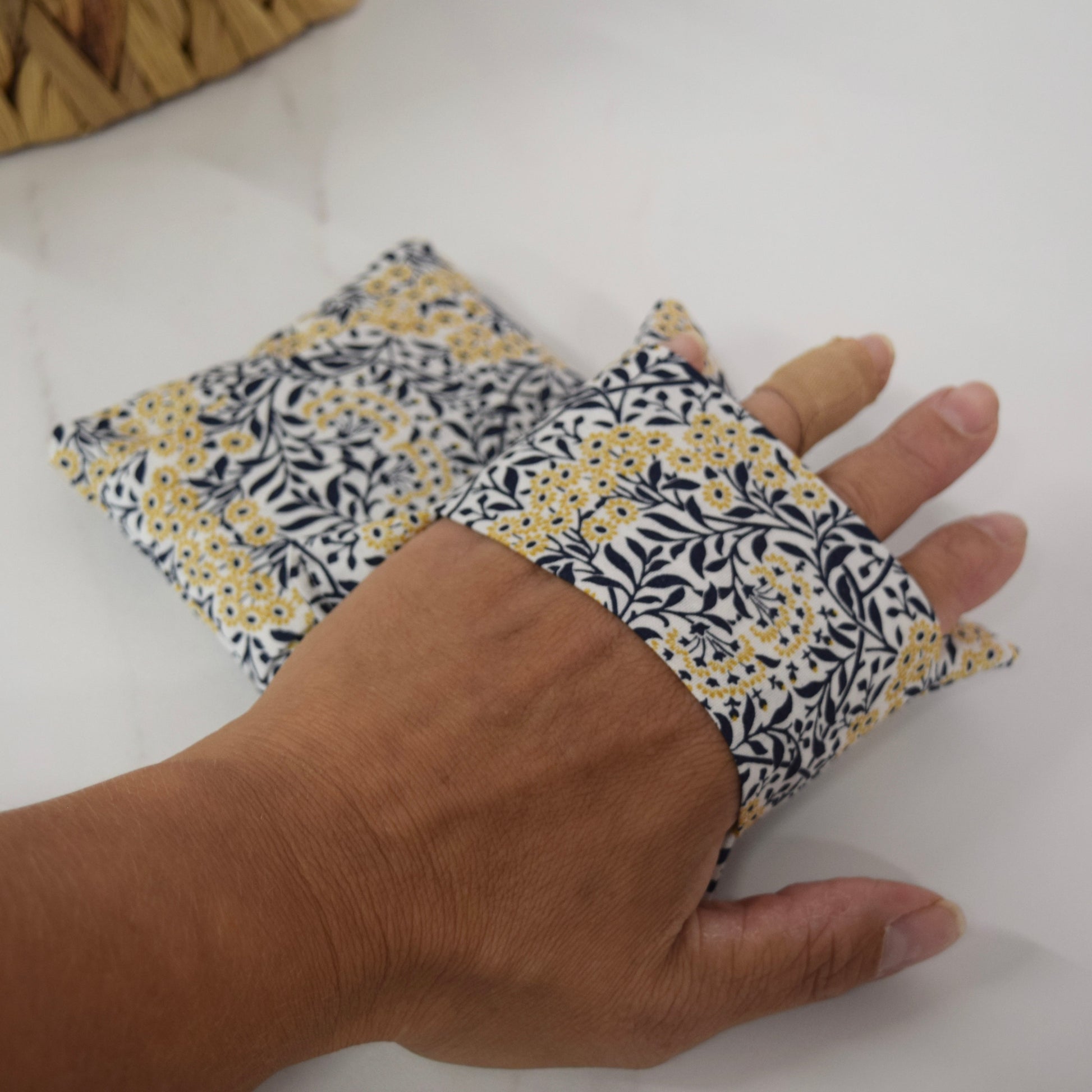 Hand Warmers – Soft Red Highland Tartan