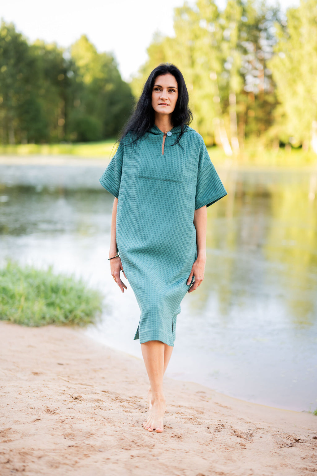 Unisex Surf Poncho in OEKO-TEX Cotton – Quick-Dry & Lightweight by RÄTT at brixbailey.com