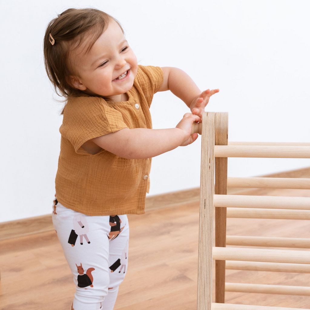 SIPITRI Climbing Triangle – Safe & Fun Toddler Development Tool by Ette Tete at www.brixbailey.com