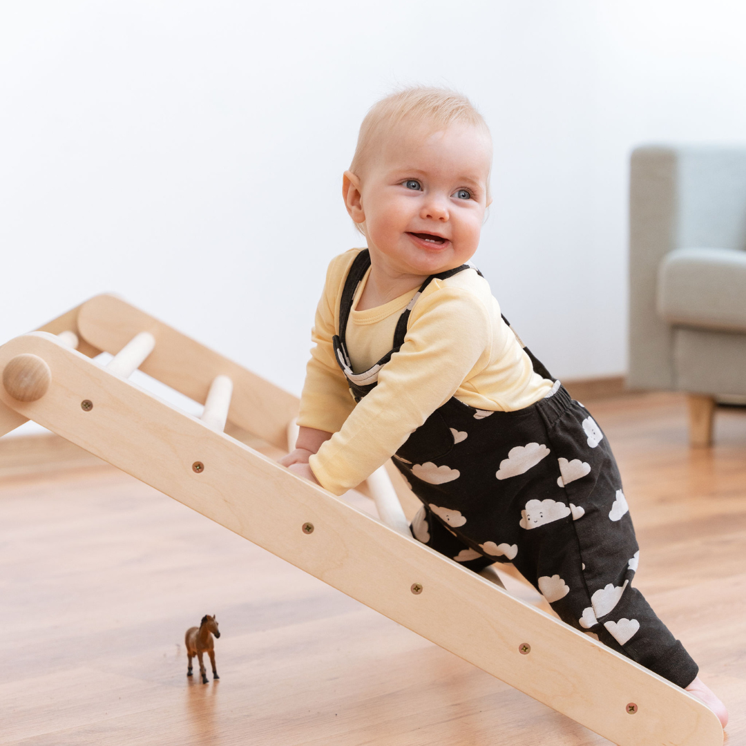 SIPITRI Climbing Triangle – Safe & Creative Play Gym by Ette Tete at www.brixbailey.com