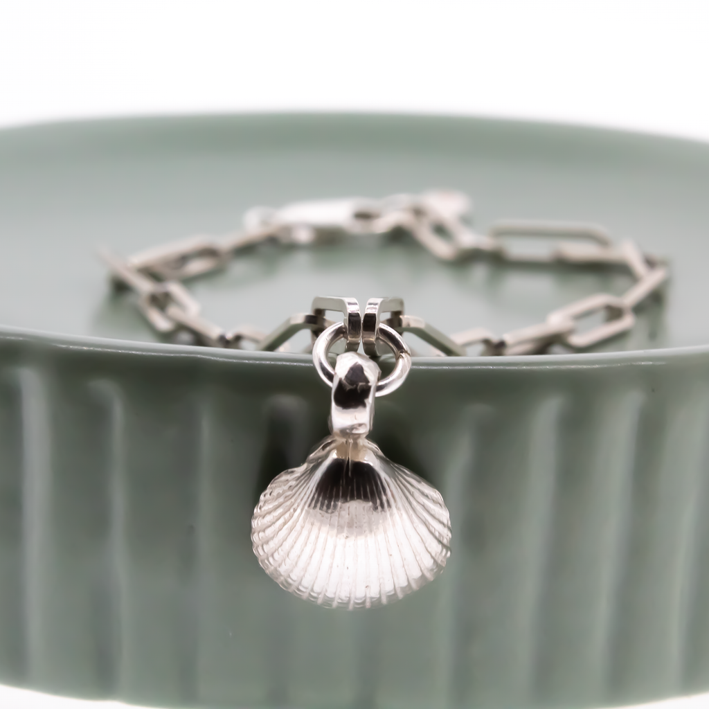 Shell Trace Bracelet in Recycled Sterling Silver