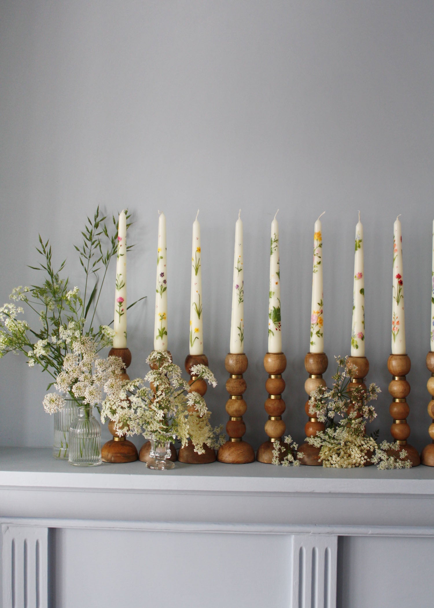 Birth Flower Candle Set 12 Month Collection Carnations and Snowdrops