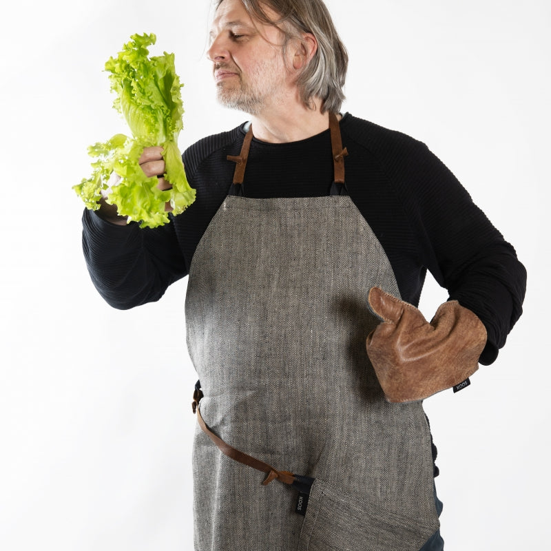 Elegant Herringbone Linen Apron with Leather Details – Stylish & Sustainable by KOOSdisain at www.brixbailey.com