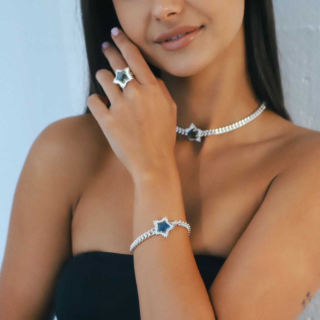 Willa Labradorite Spiky Star Bracelet in 925 Sterling Silver