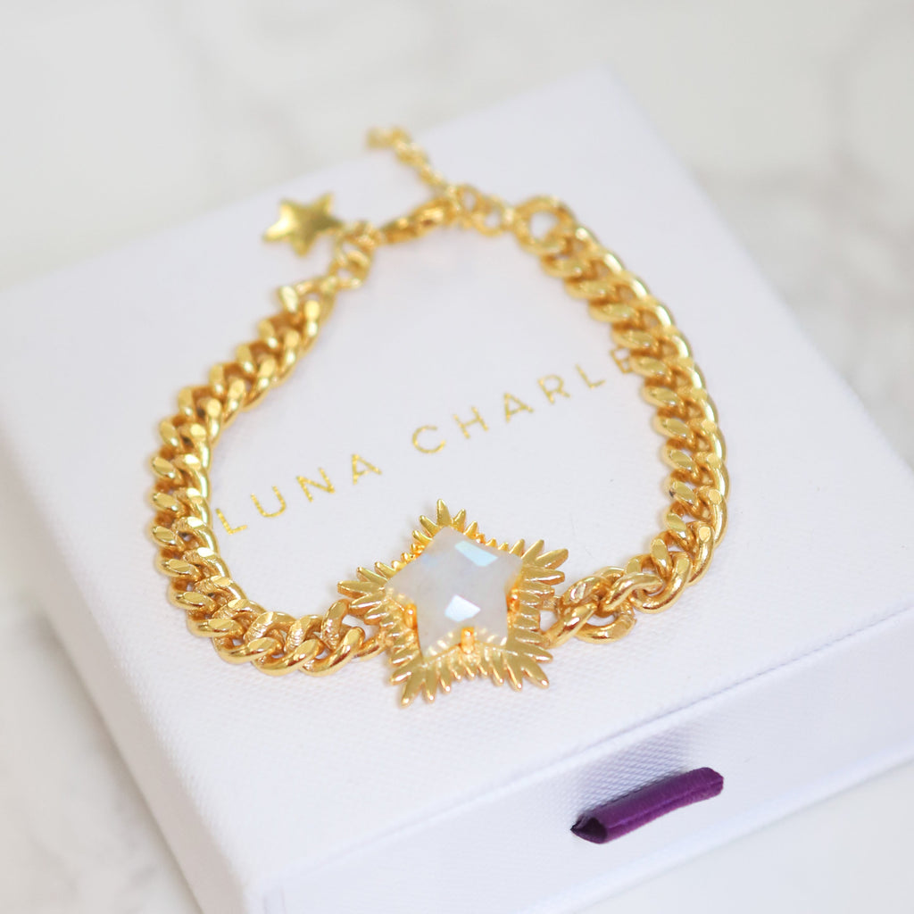 Moonstone Spiky Star Bracelet in 18k Gold Plated