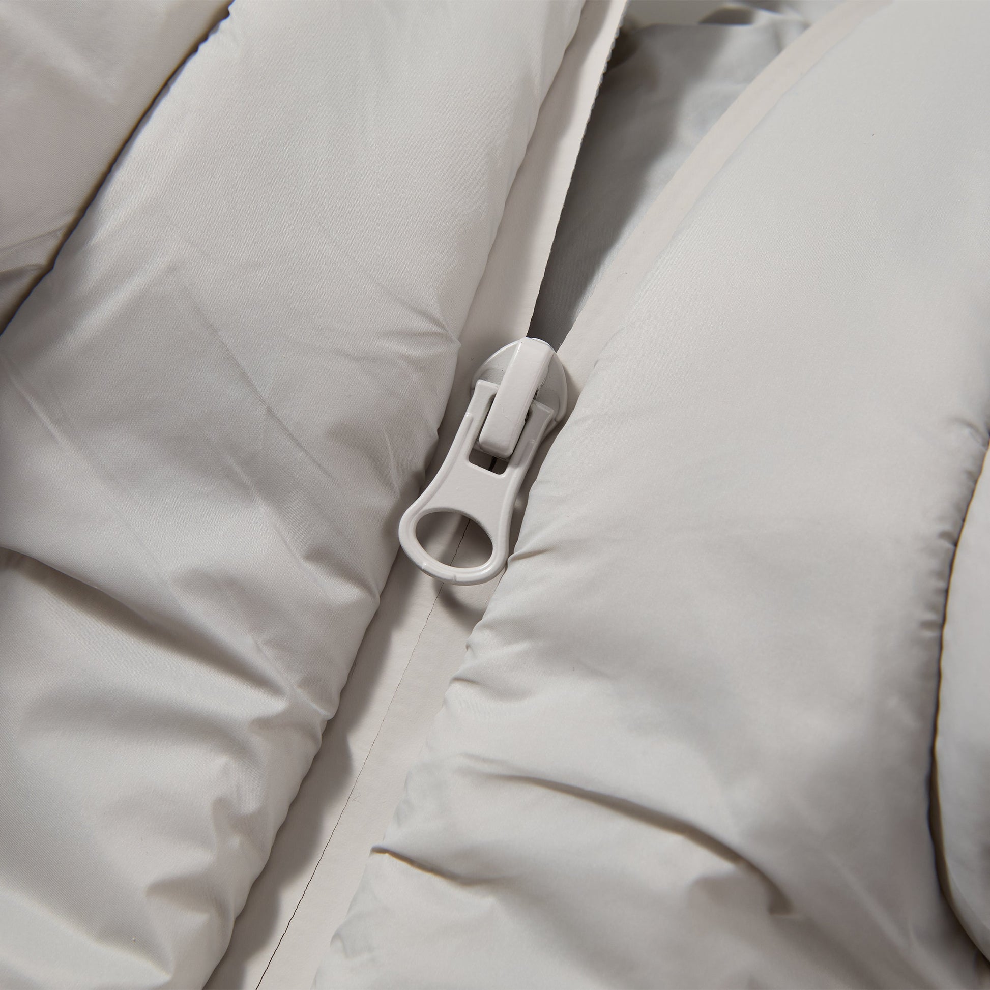 Light Grey Zip Up Puffer Jacket
