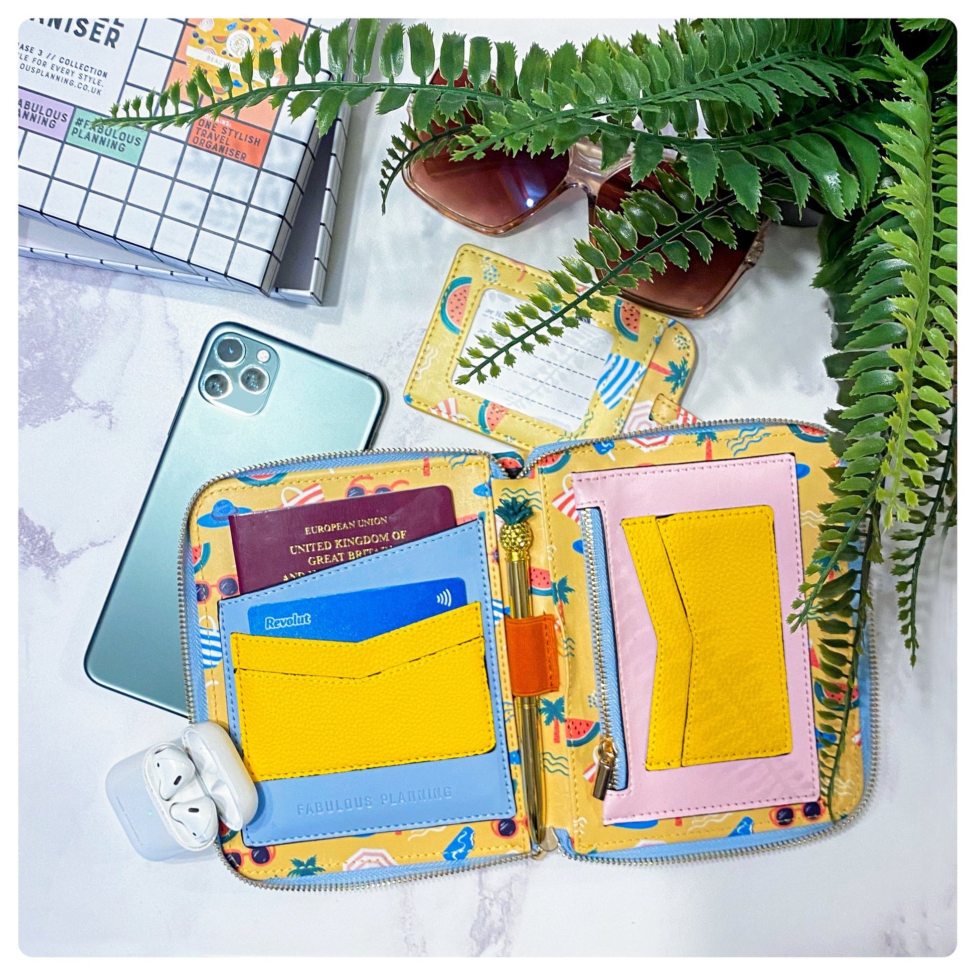 Beach Please Travel Organiser