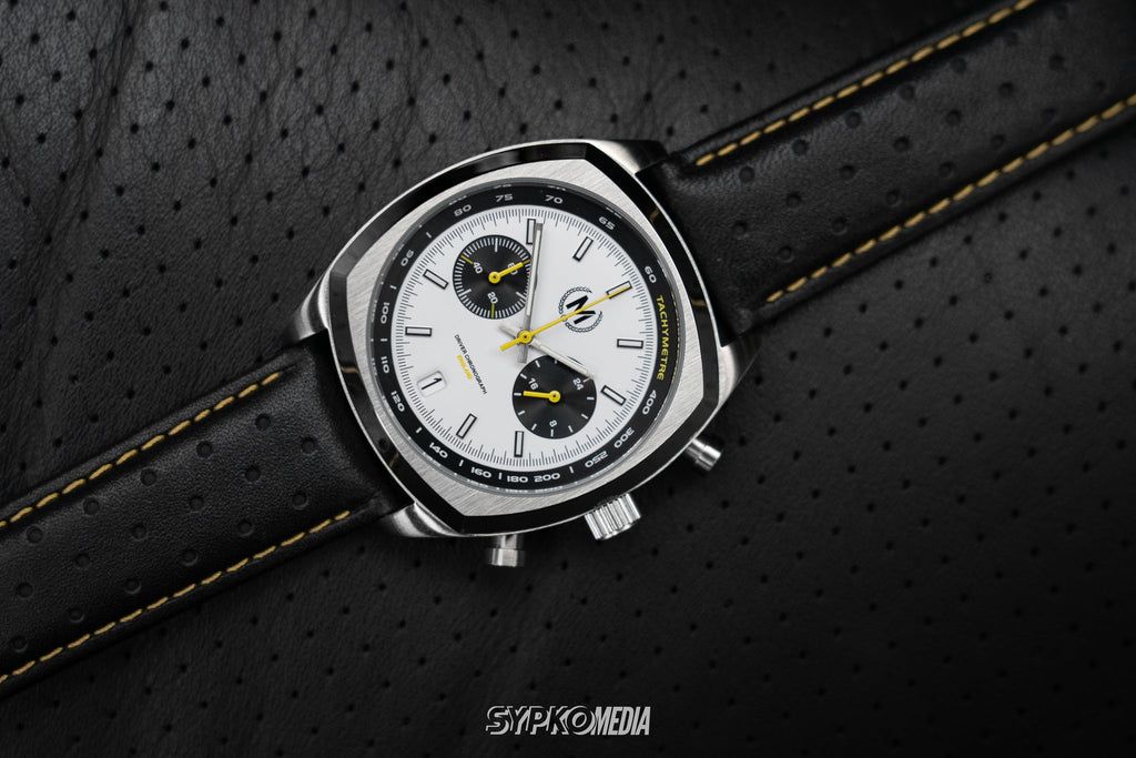 Driver Chronograph MkII Panda Dial Mecha-Quartz Racing Watch