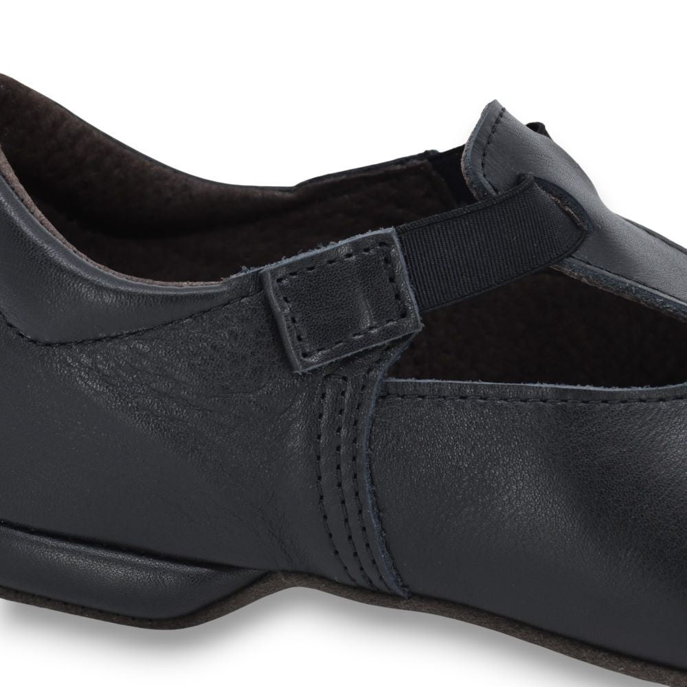 soft natural leather kergatsi dance shoes in a cozy textile bag - a comforting gift for her