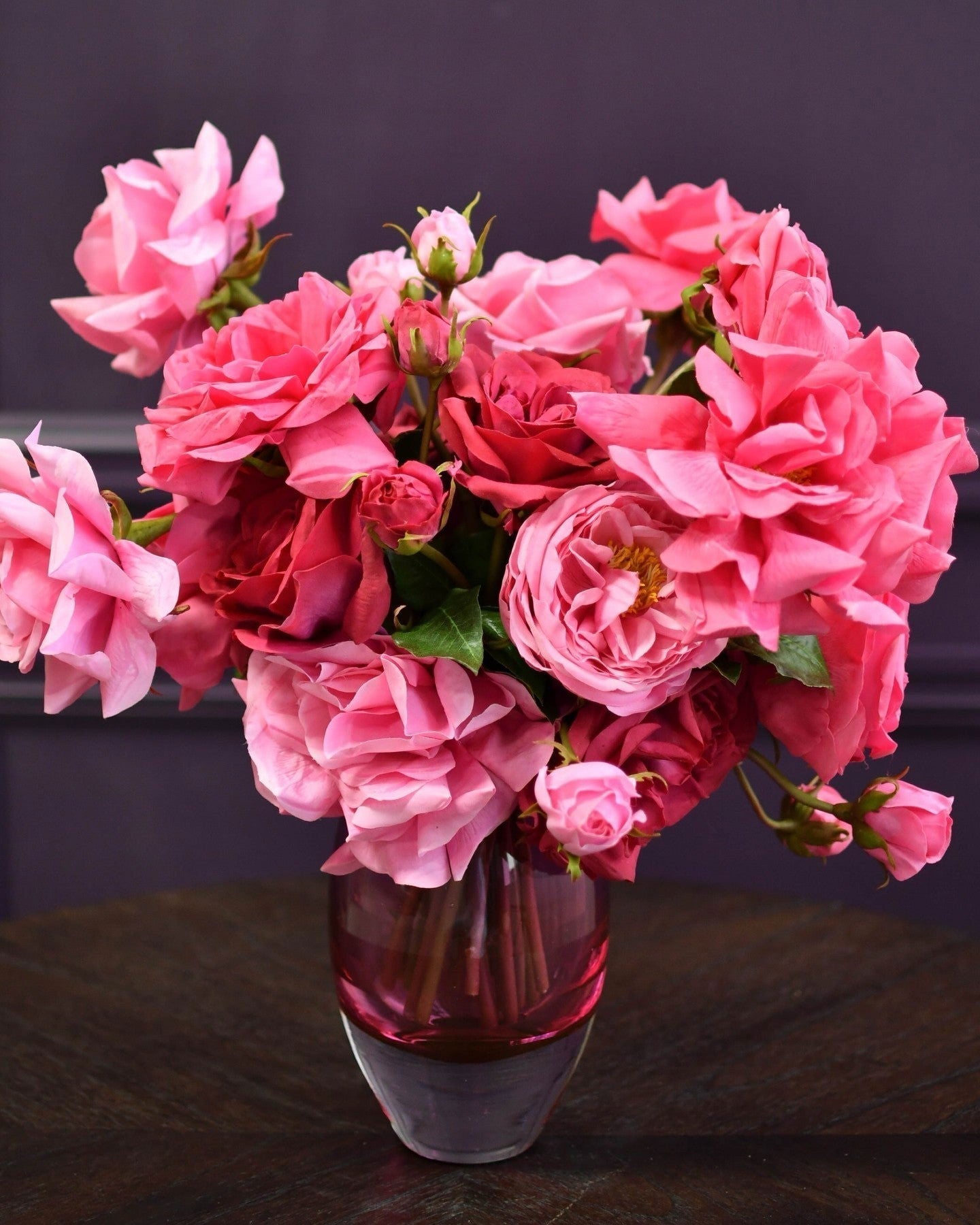 Ball Vase Hoola in Fuchsia
