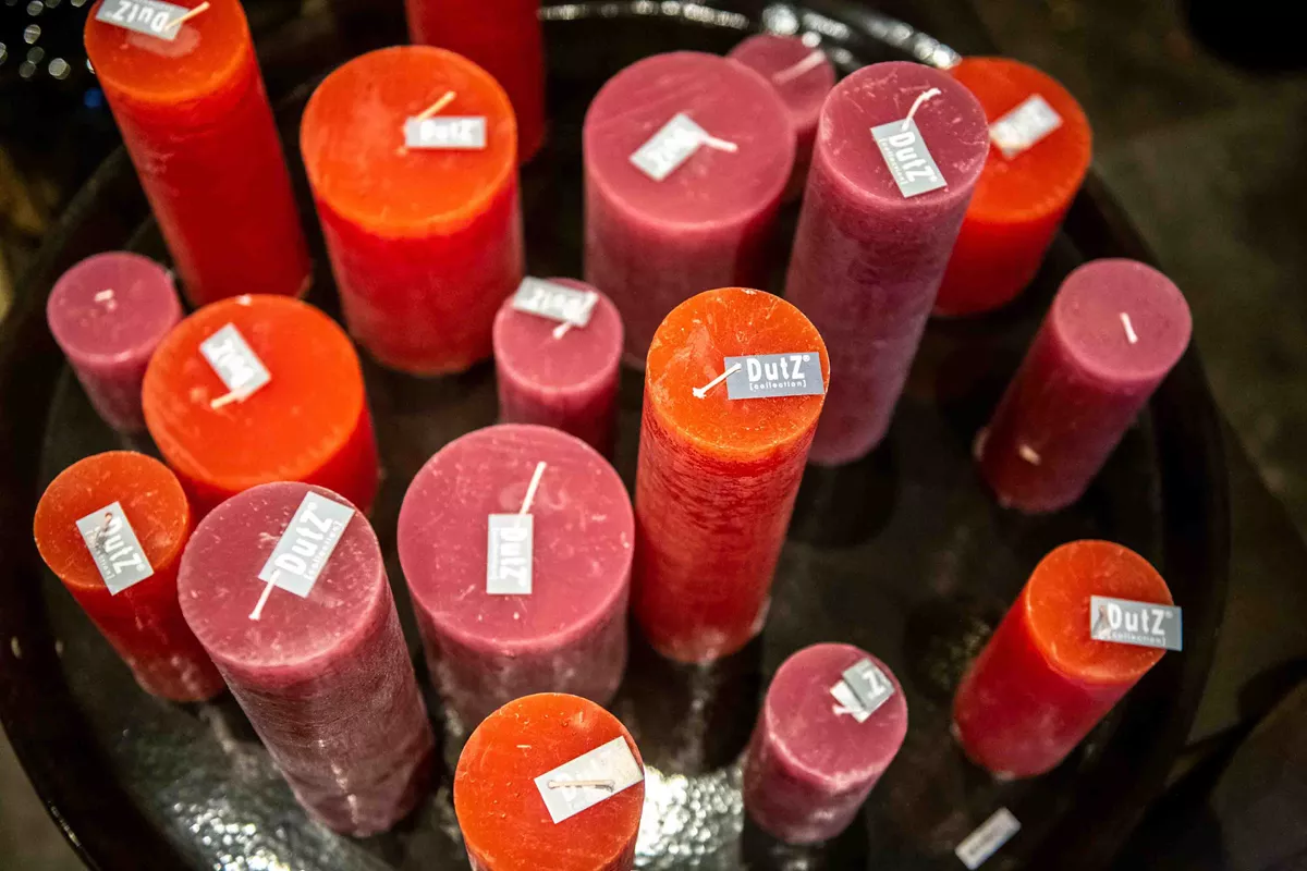 Luxury Rustic Candle in Fuchsia