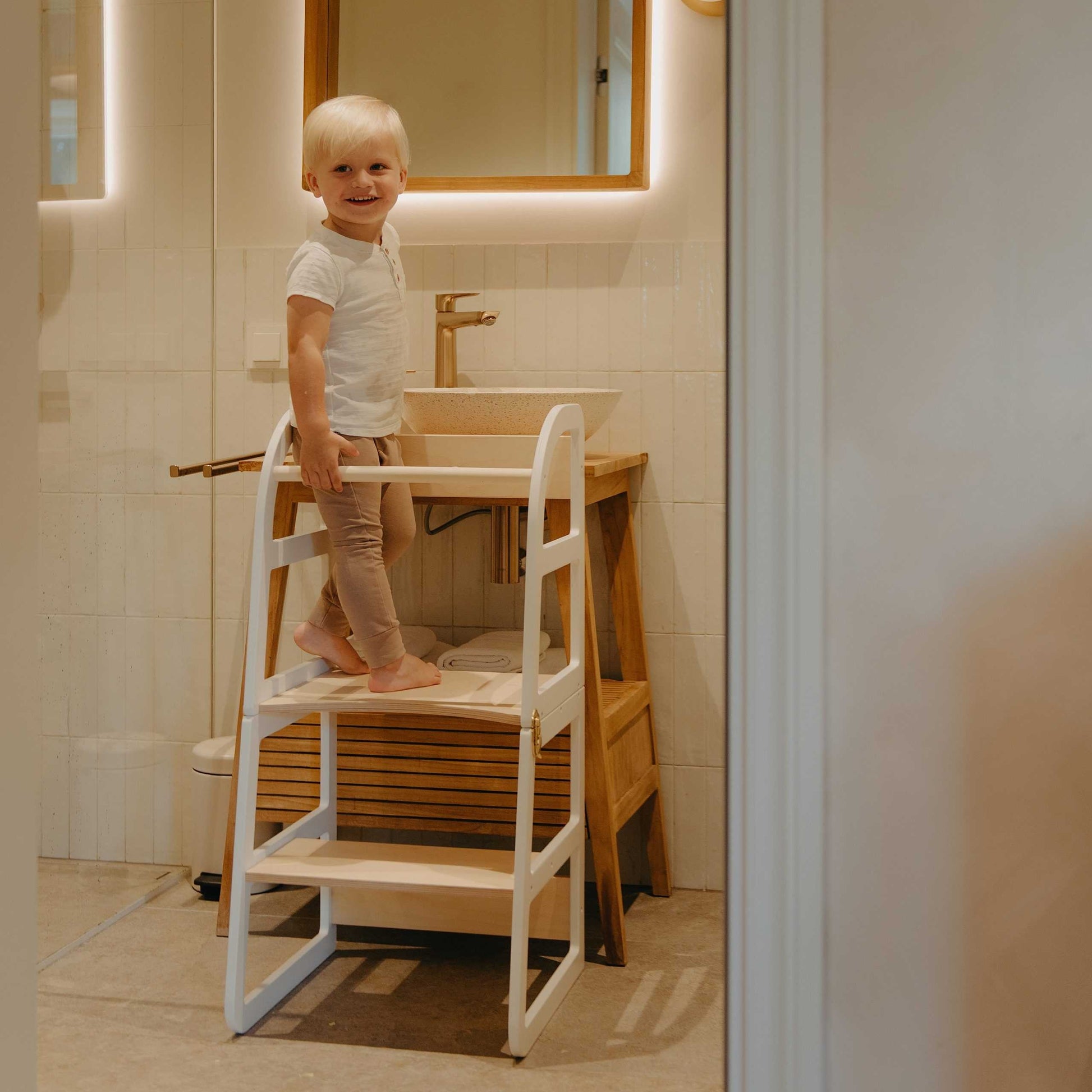 Transformable Kitchen Tower, Convertible 2-in-1