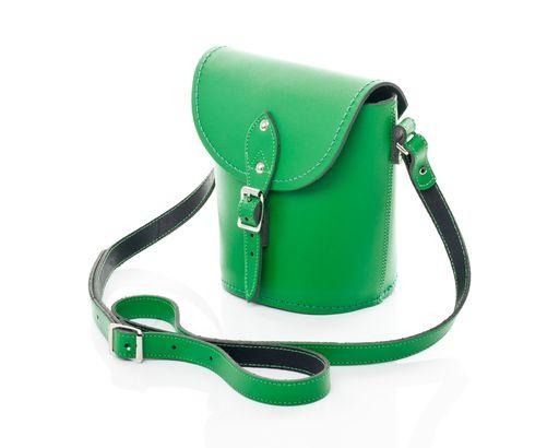 Handmade Leather Barrel Bag in Green