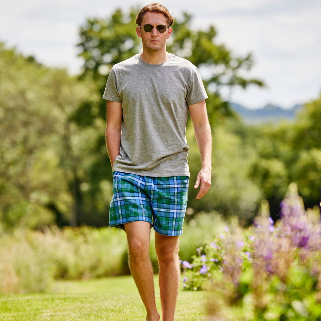 Unisex Green Sea Turtle Long Shorts