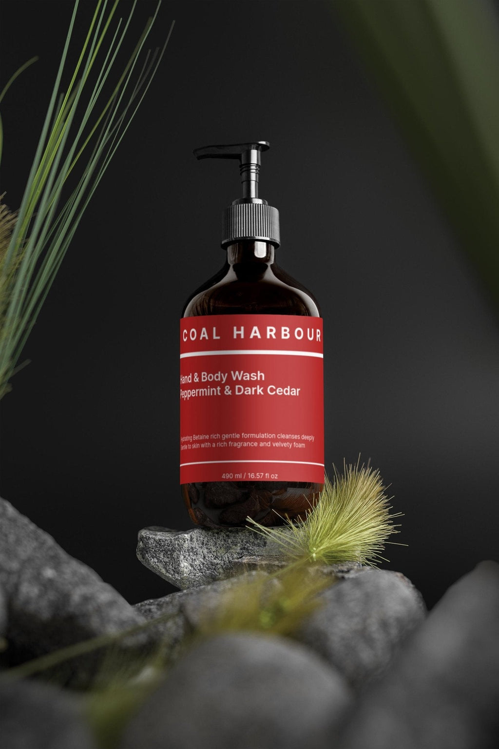 Peppermint and Dark Cedar Hand and Body Wash 490ml