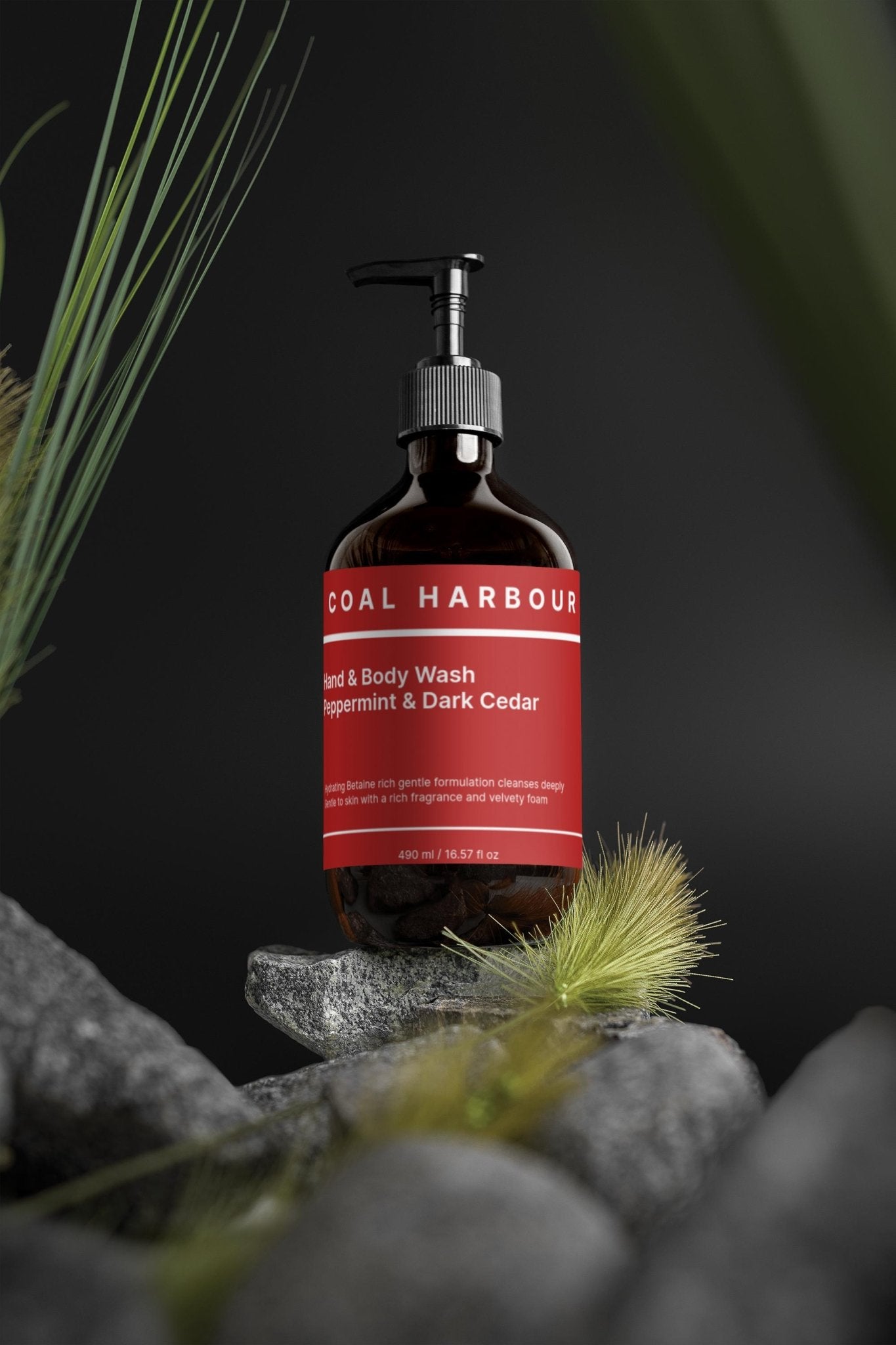 Peppermint and Dark Cedar Hand and Body Wash 490ml