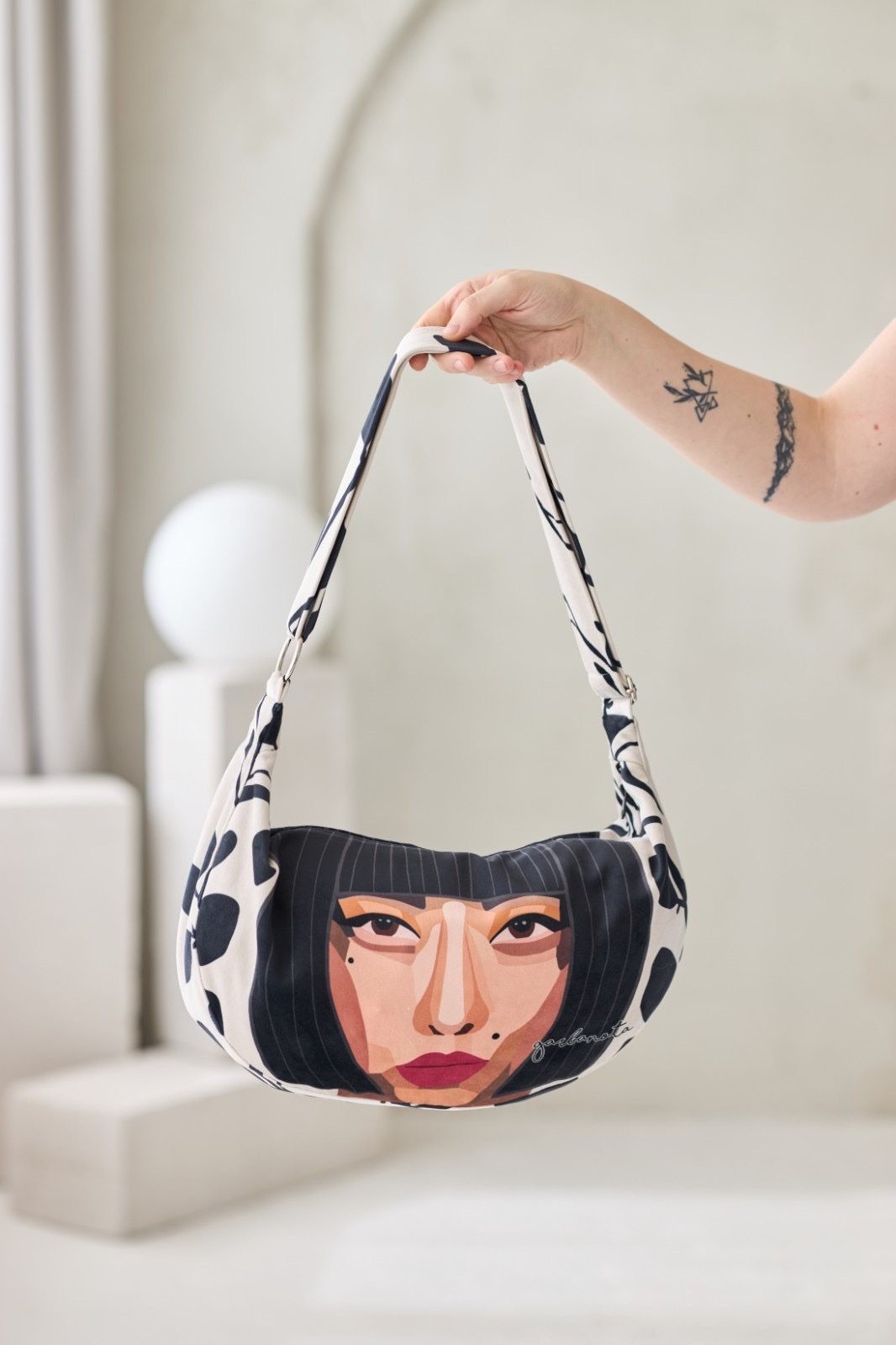 bold close-up of the kioko velour hobo bag showing its soft texture and chic garbanota lining