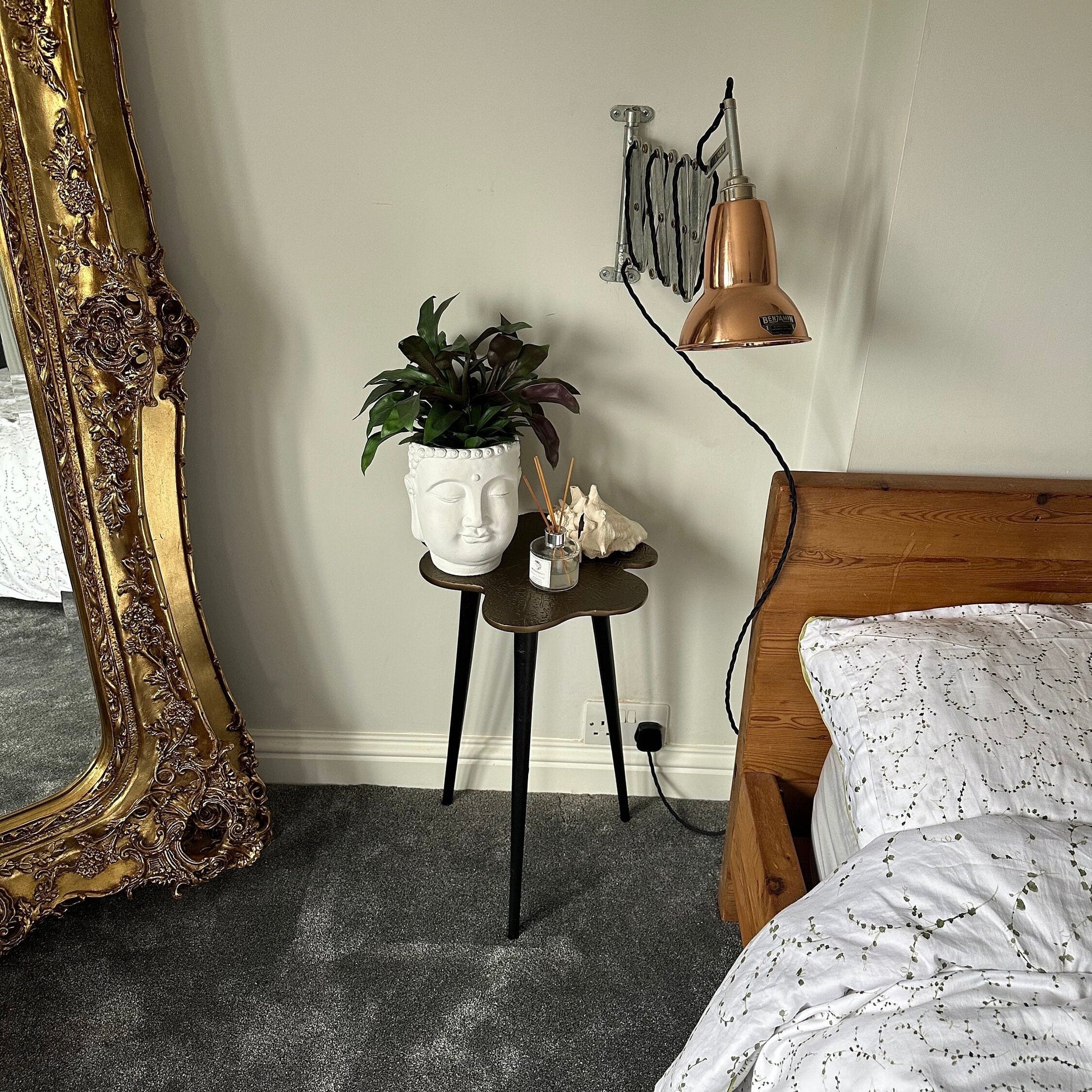 Bronze Brass Leaf Bedside Coffee Side Table