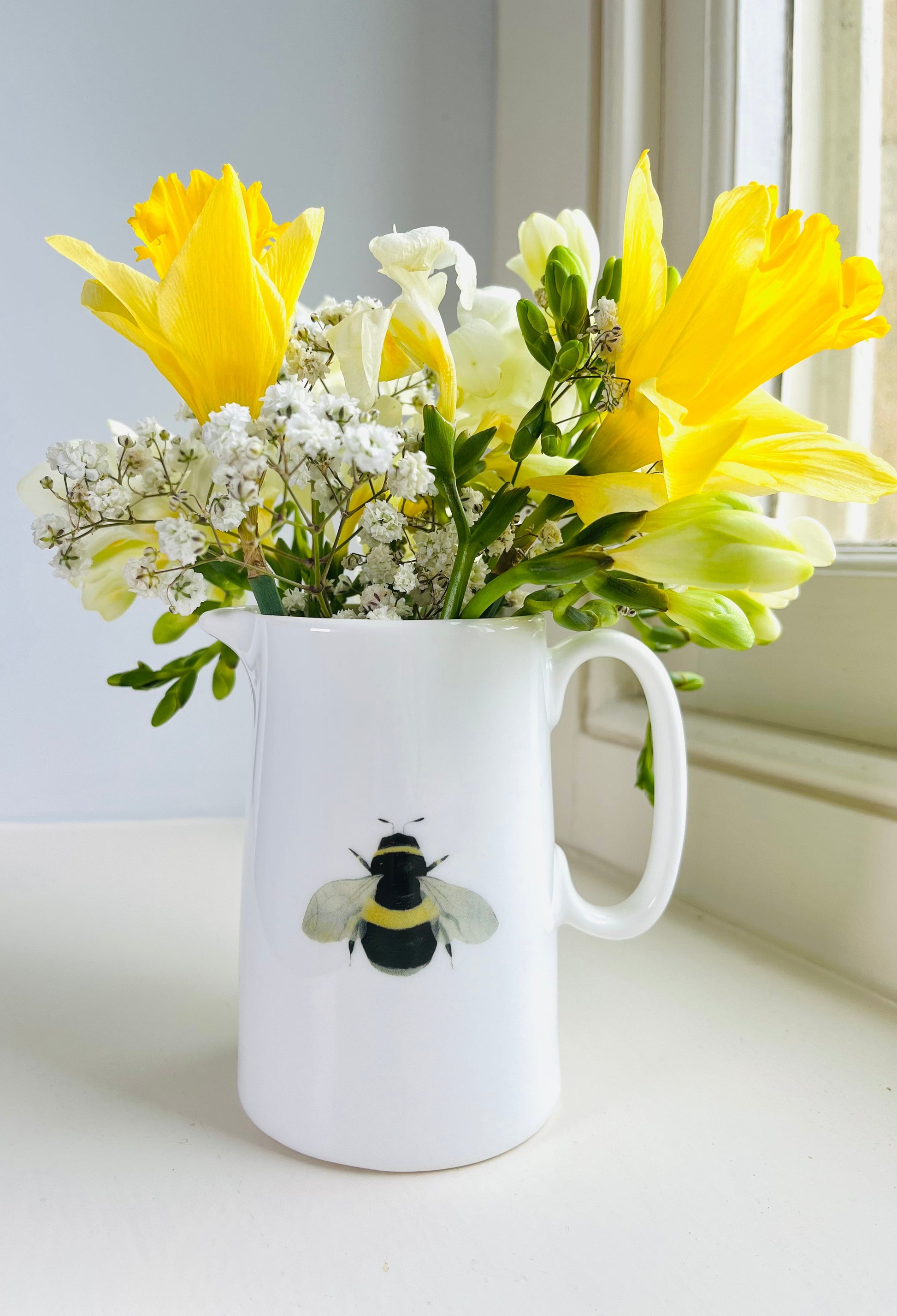 Jug - Bee
