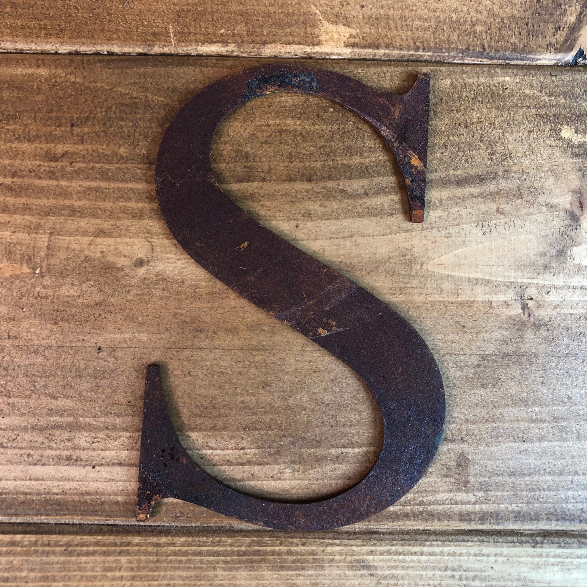 5 Inch Rusty Metal Alphabet Letters and Numbers A-Z 0-9