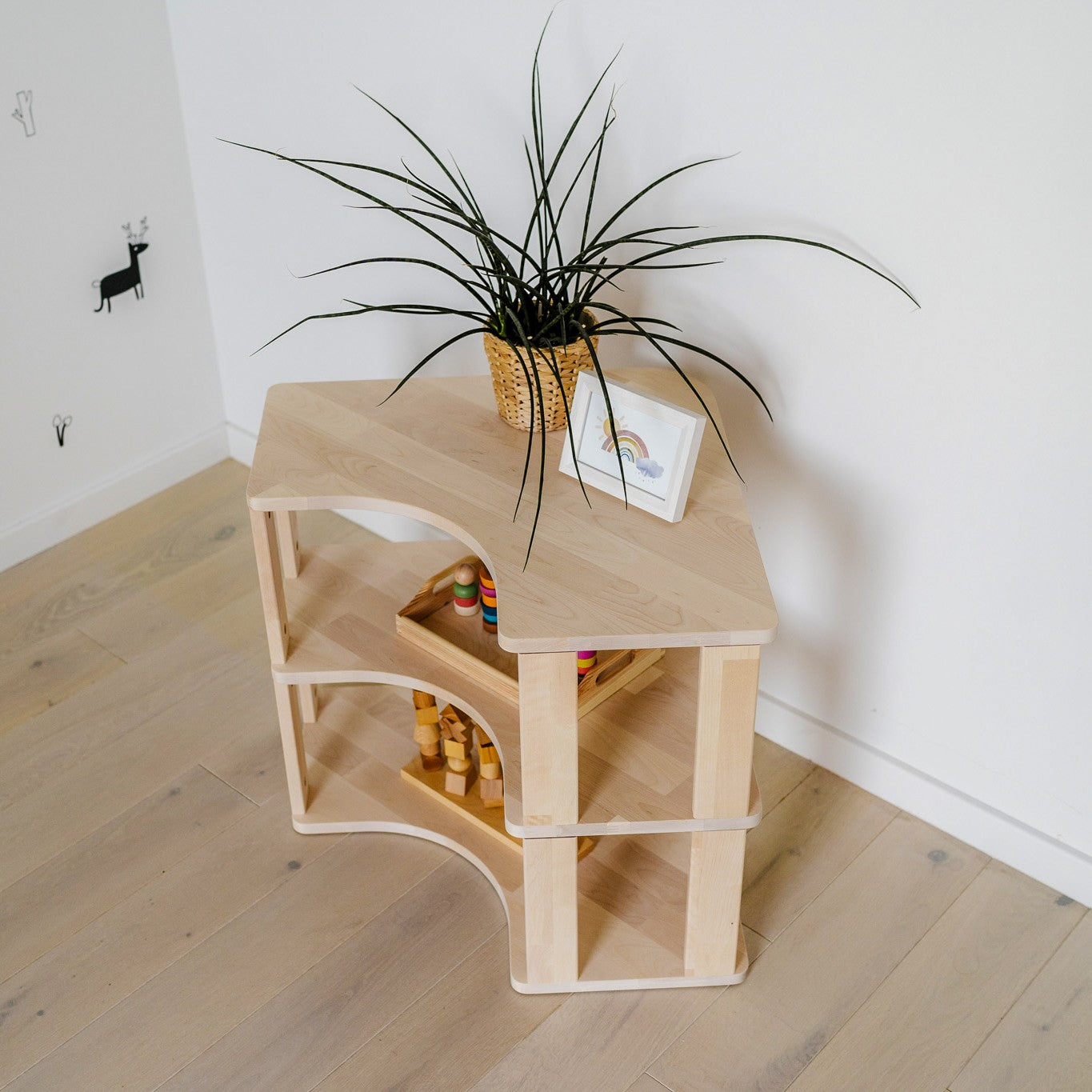 Modular Montessori Shelf Corner - 3 Shelves