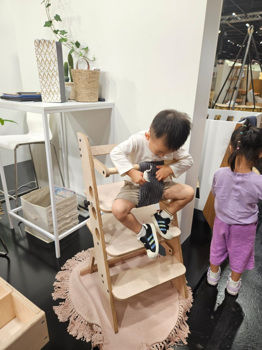 Montessori Learning Tower, Kitchen Helper, Baby High Chair - Louis