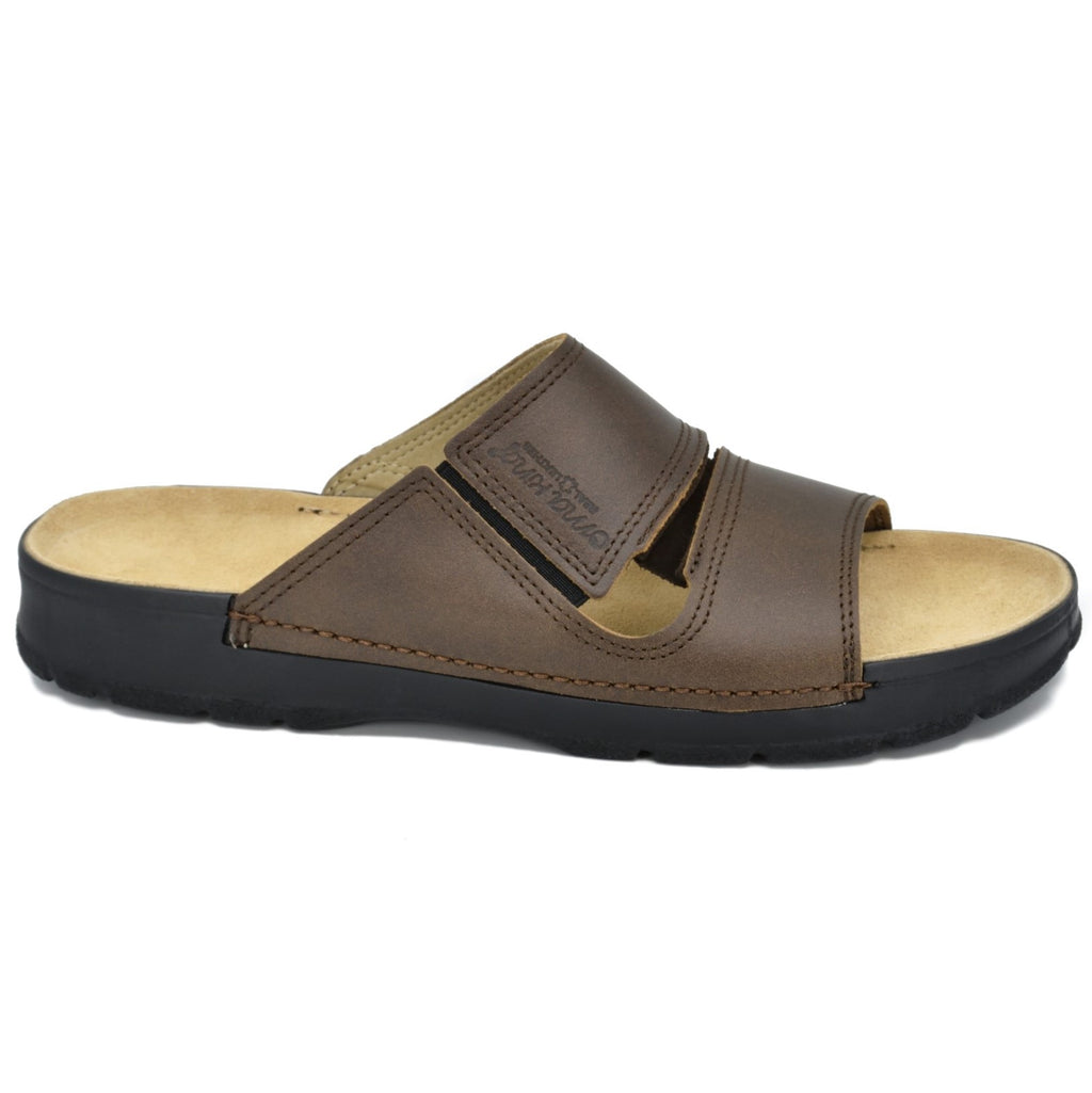 Slip-on leather sandals with a minimal design, perfect for indoor and outdoor use. Handmade in Estonia - OmaKing by Omaking at www.brixbailey.com