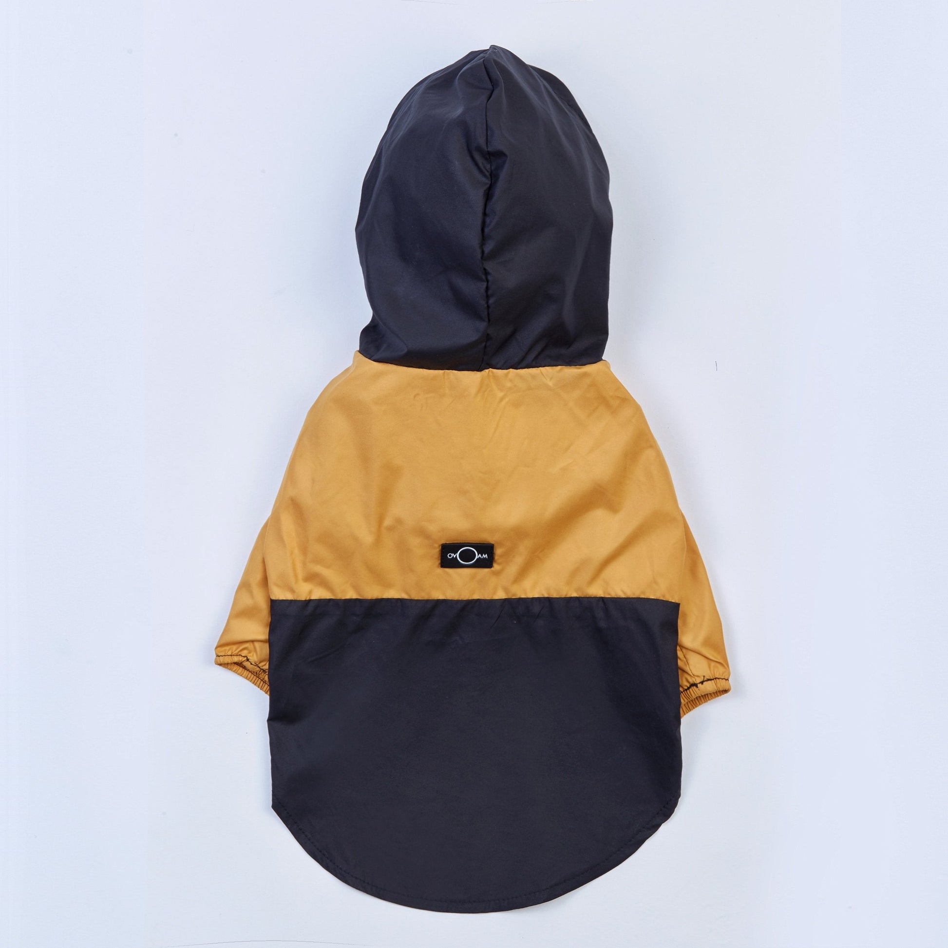 Contrast Thin Coat in Black and Yellow