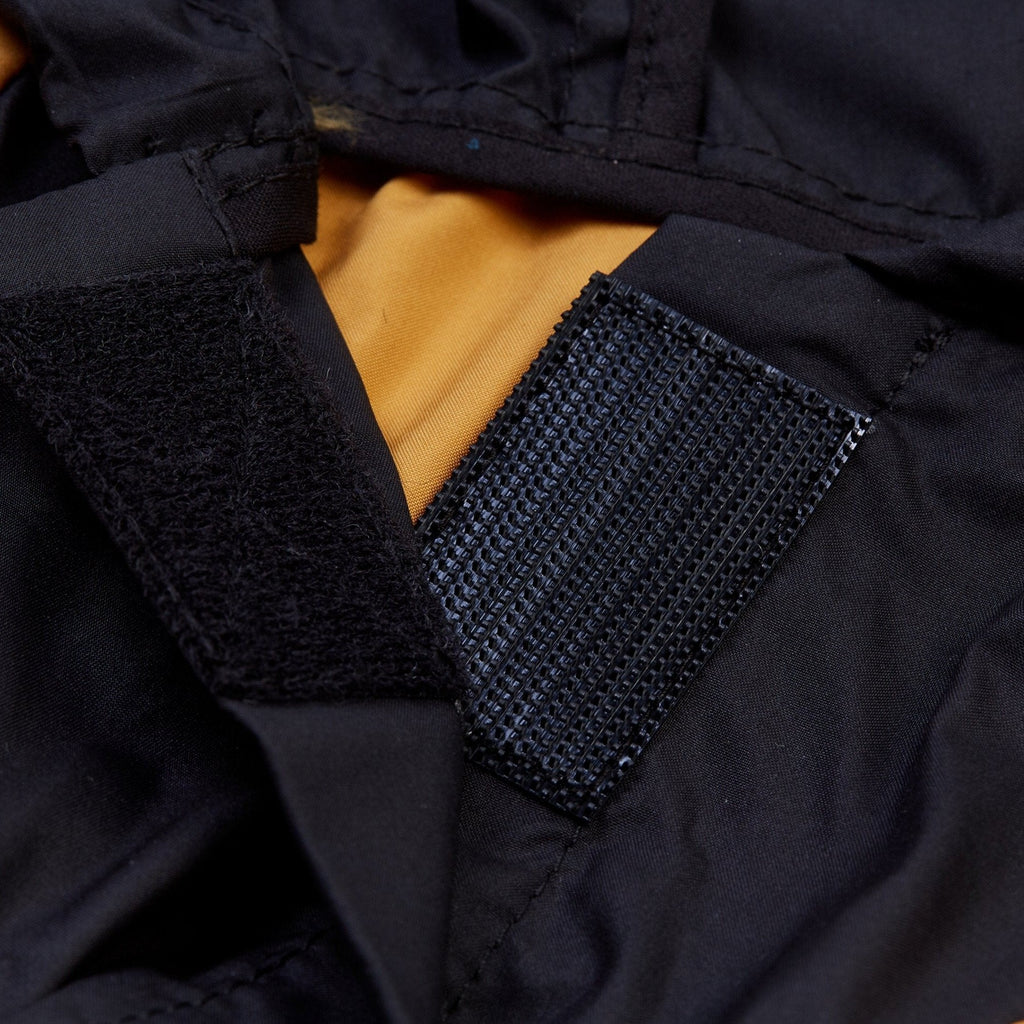 Contrast Thin Coat in Black and Yellow
