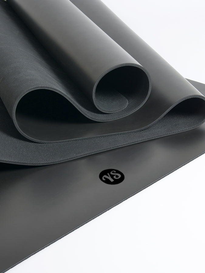 The Grip Yoga Mat 4mm Long and Wide