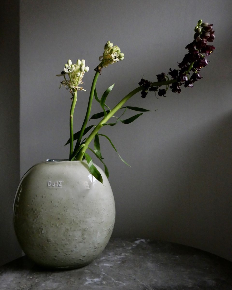 Ovali Bubbles Mouth Blown Glass Vase