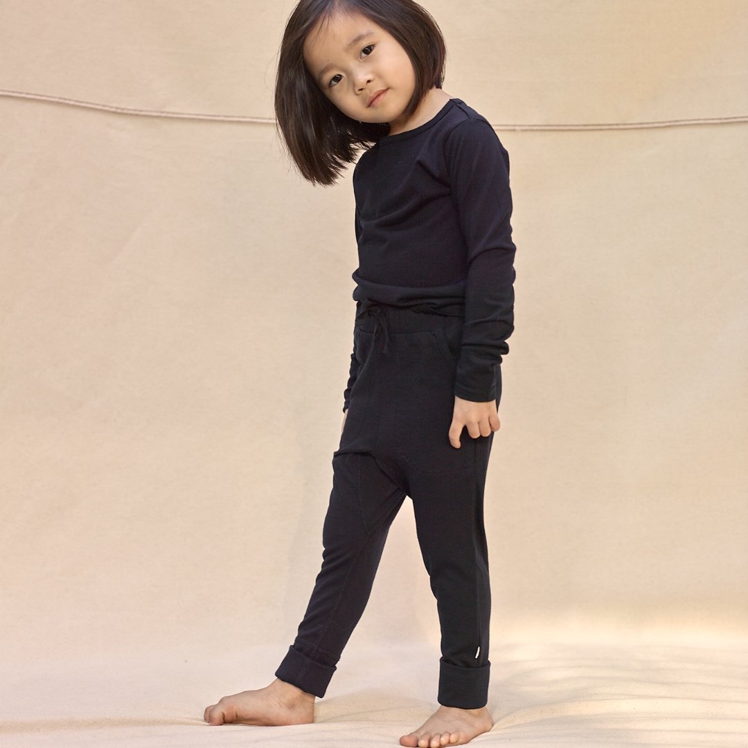 The 24 Hour Merino Wool Legging in Midnight Blue Heavyweight