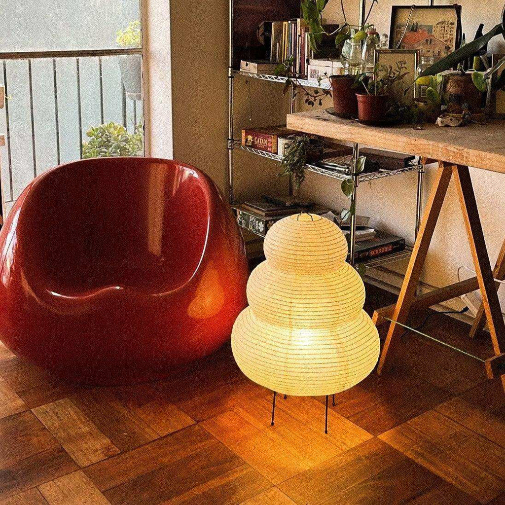 Table Lamp with Adjustable Lighting