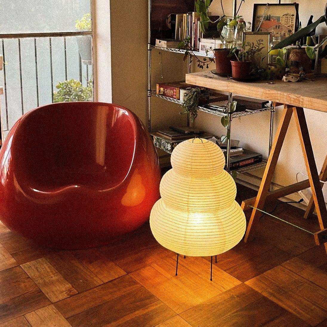 Table Lamp with Adjustable Lighting